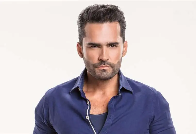 Imaginate salir a bloquear y encontrarte al galán de telenovelas Fabián Ríos