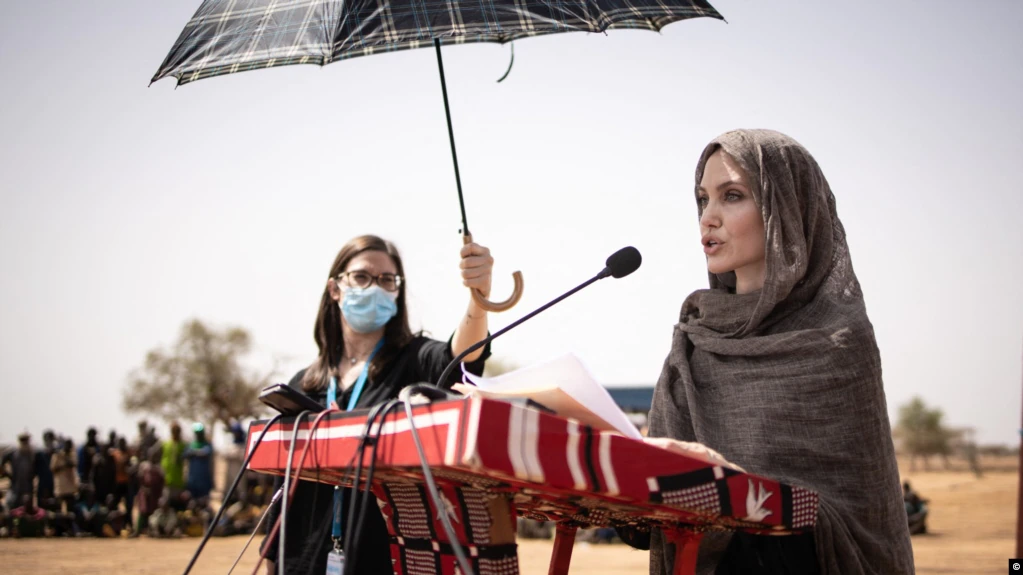 Angelina Jolie dejará de ser representante de la ACNUR