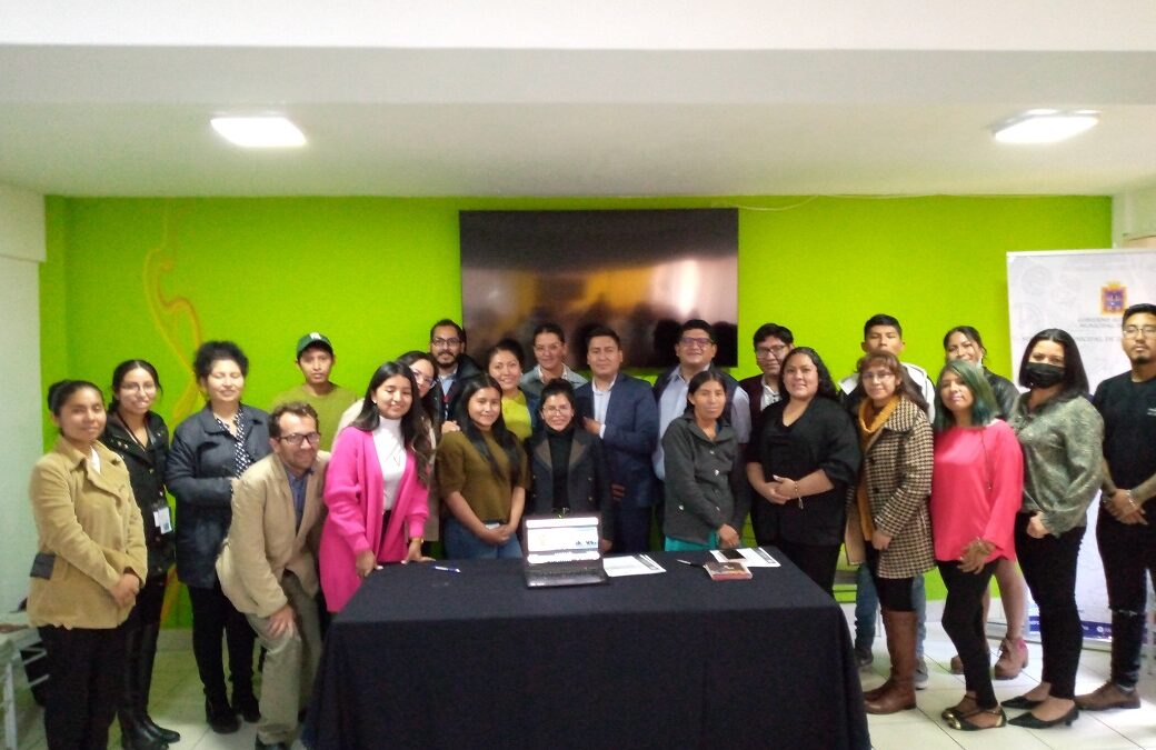 COWORK entregó capital semilla de 1000 bolivianos a tres emprendimientos