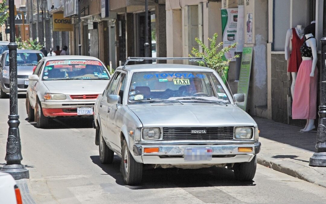 Llegan a un acuerdo de dos semanas para el análisis de decreto municipal del servicio de taxis