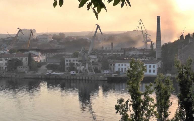 Ucrania ataca cuartel general de la flota rusa en península de Crimea