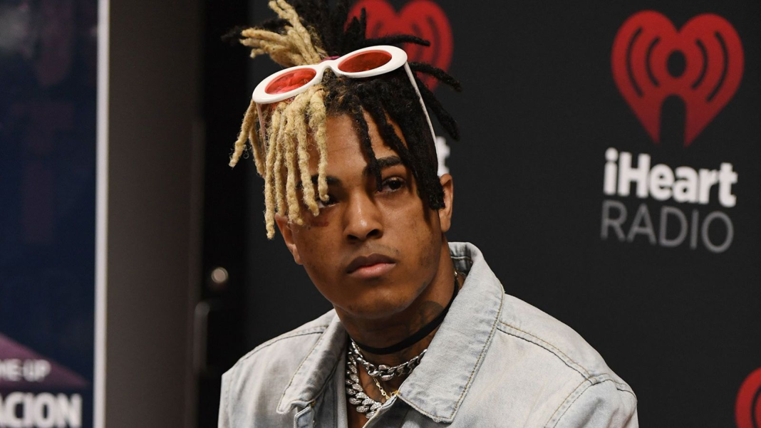 Condenan a cadena perpetua a tres jóvenes acusados de asesinar al rapero XXXTentacion en EE.UU.