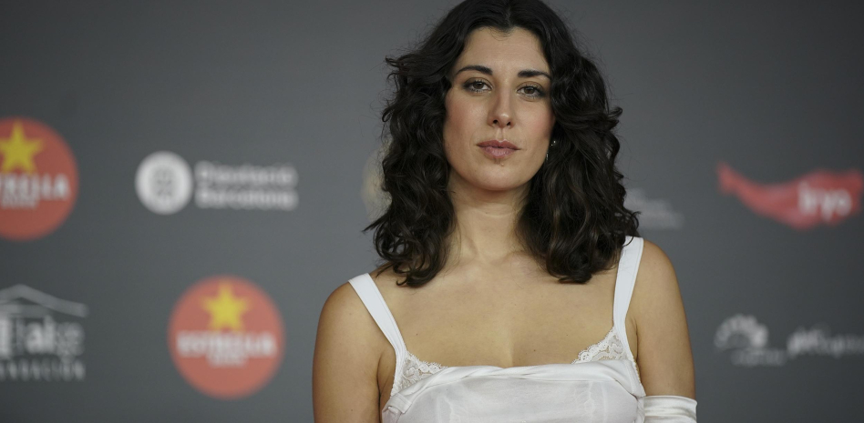 Elena Martín desvela el significado oculto de su comentado vestido en los premios Gaudí