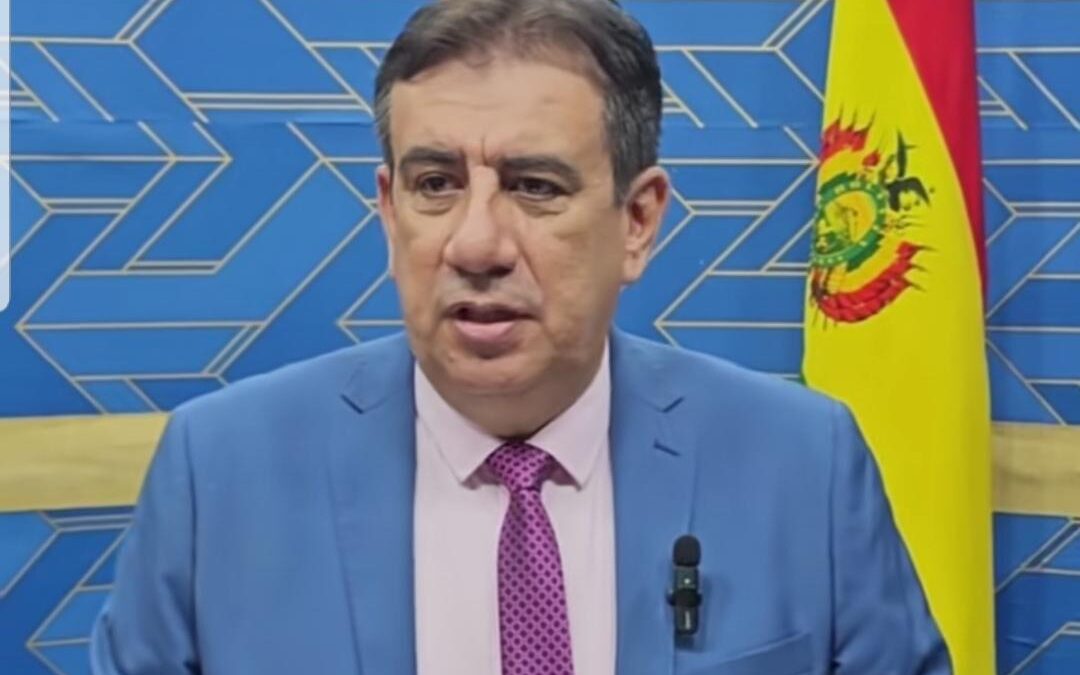 Exfiscal Jaime Soliz presenta denuncia penal contra Evo Morales por los bloqueos