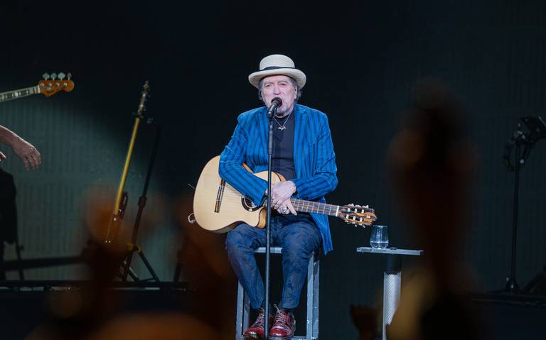 Sabina celebra 75 años volcado en su nuevo disco y en la incertidumbre sobre su futuro