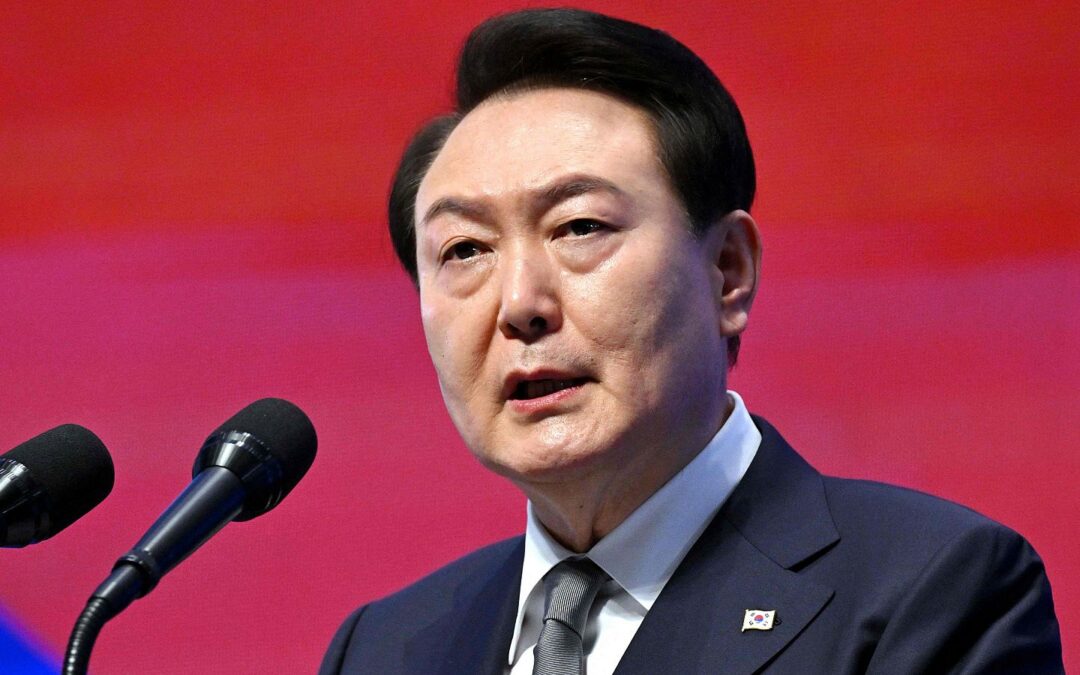 Un tribunal de Seúl emite una orden de arresto contra el presidente surcoreano Yoon tras la fallida ley marcial
