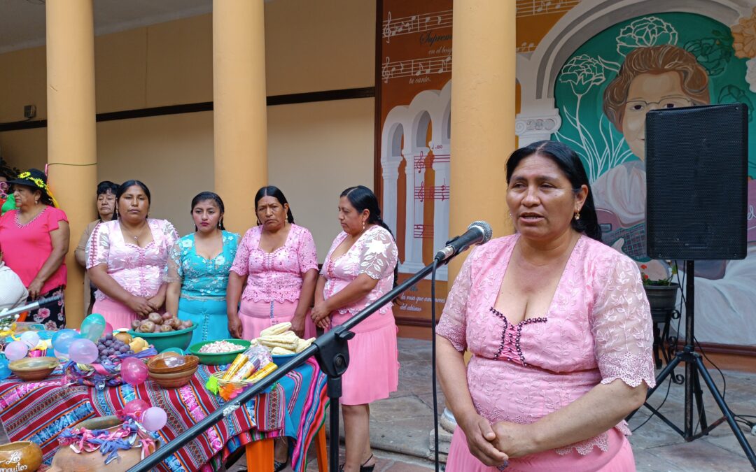 Comerciantes del mercado Morro invitan a la Pukara de Comadres