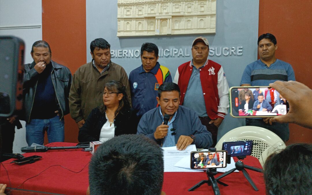 Aviles, desvirtúa las aseveraciones del gobierno sobre los créditos