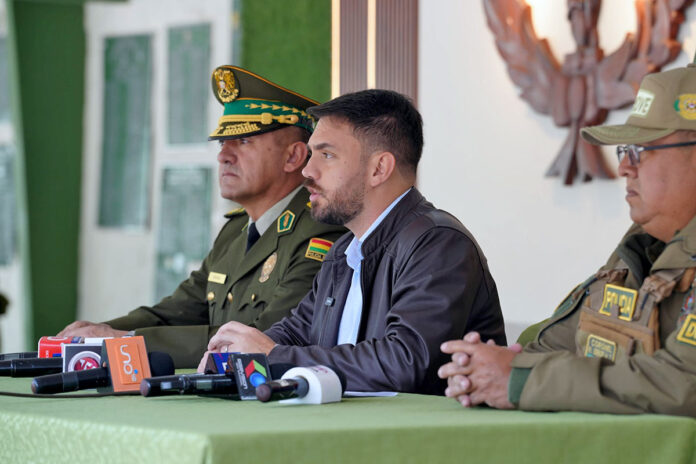 Del Castillo afirma que ni «fortines» ni «palitos» impedirán captura de Evo Morales