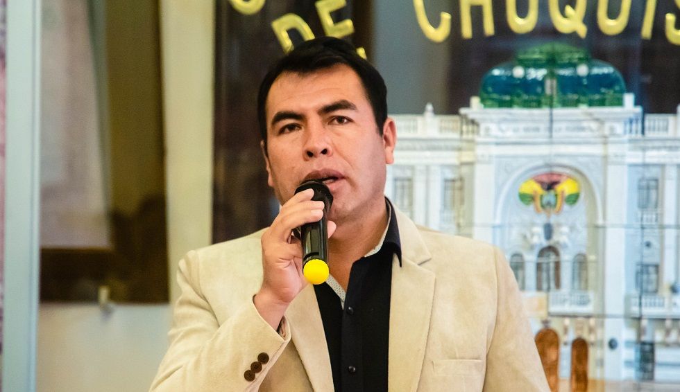 Condori designa a Rosales como director de gabinete