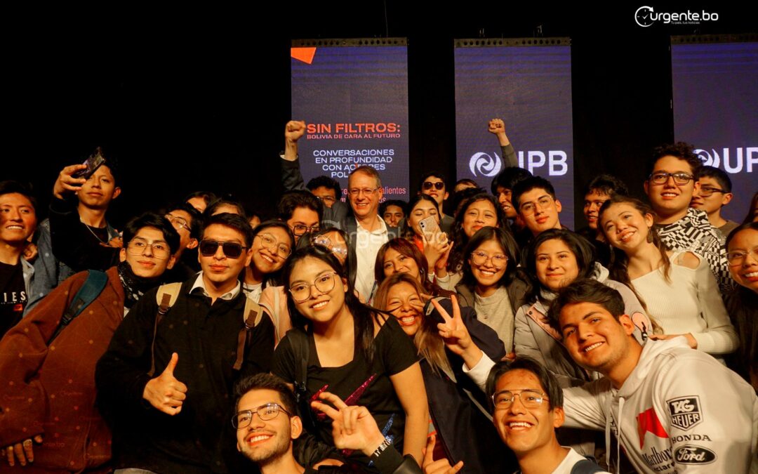 “El futuro está en sus manos”: Dunn busca el voto joven con dos propuestas en educación