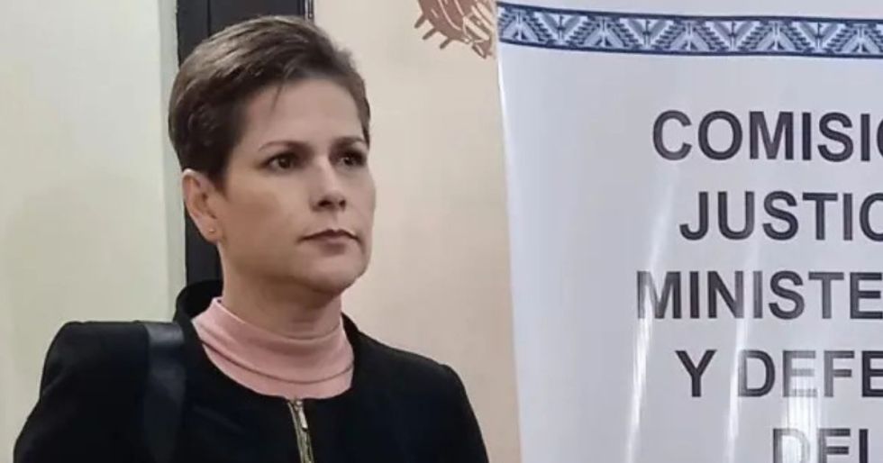Justicia otorga detención domiciliaria a Lilian Moreno, juez que falló a favor de Evo Morales