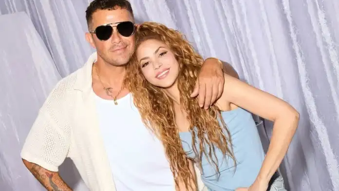 ¡Bomba Musical! Shakira y Alejandro Sanz Lanzarán ‘Bésame’ el 23 de Mayo, Sellando su Trilogía de Éxitos Inolvidables