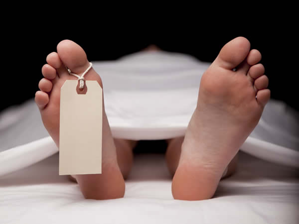 Dos hijos son presuntos autores de la muerte de su madre; le quitaron la vida y fingieron un asalto