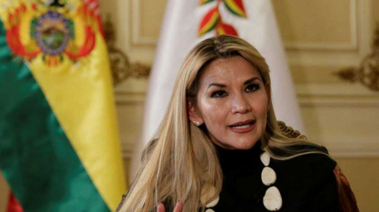 Ordenan la libertad de Añez en el caso Senkata